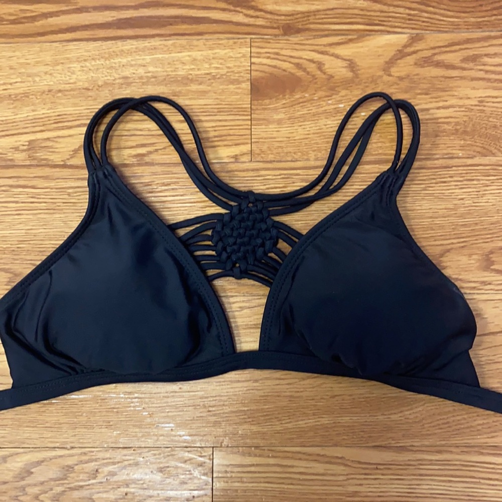 Black bikini top with back design!